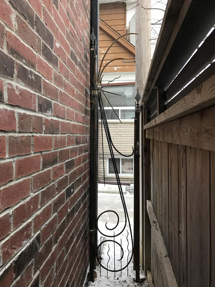 Gate 1 - steel sculpture - &copy;Lydia Charak