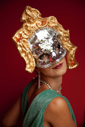 Mask gold - mixed media - ©Lydia Charak
