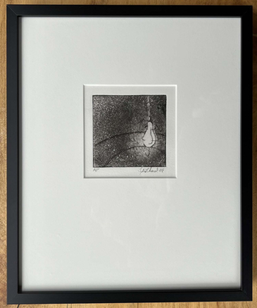 Bare bulb - etching - @Lydia Charak